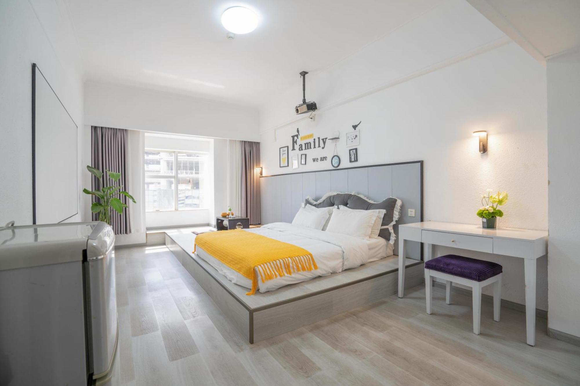 Ha Luo Hotel Kunming Eksteriør billede