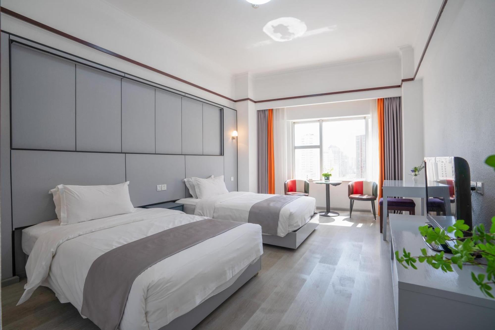 Ha Luo Hotel Kunming Eksteriør billede
